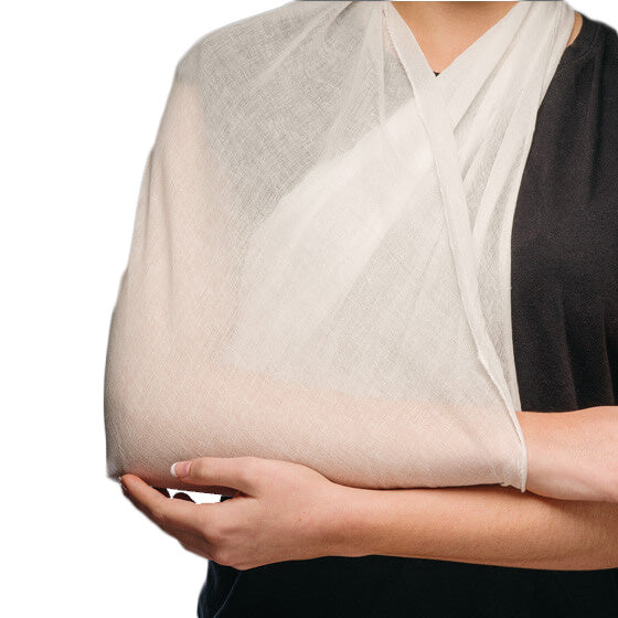 MEDICAL FIRST AID TRIANGULAR BANDAGE